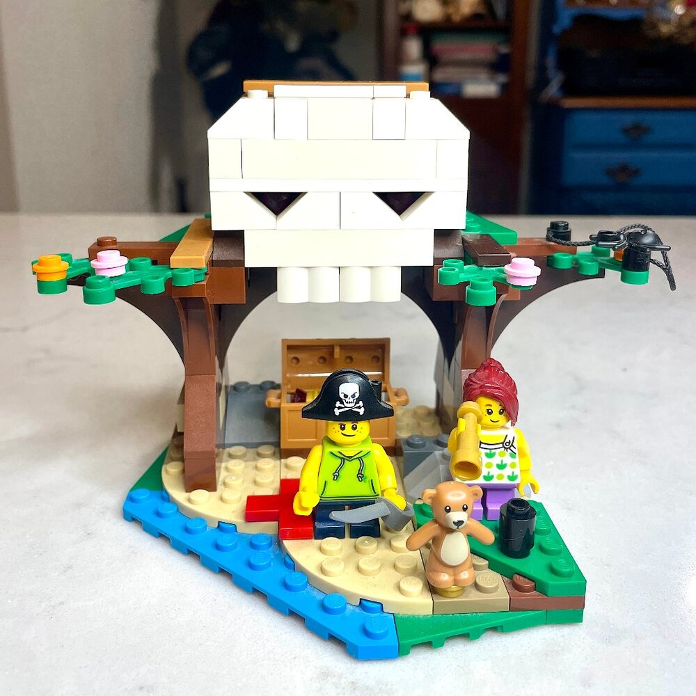 LEGO Creator Treehouse Treasure 31078